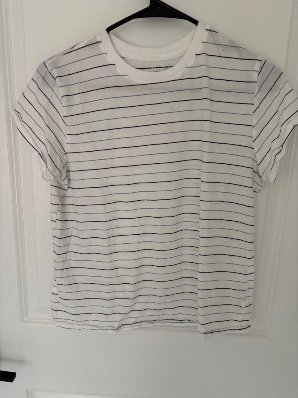 Universal Thread Women's t-shirt